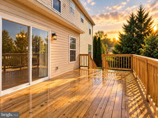 13116 QUEENSDALE DR, Woodbridge, VA 22193