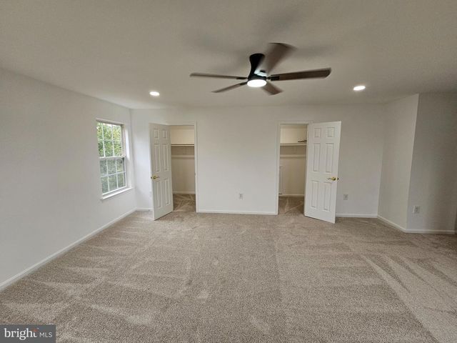 13116 QUEENSDALE DR, Woodbridge, VA 22193