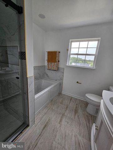 13116 QUEENSDALE DR, Woodbridge, VA 22193