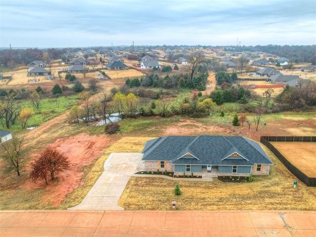 11425 Blue Heron Creek, Guthrie, OK 73044