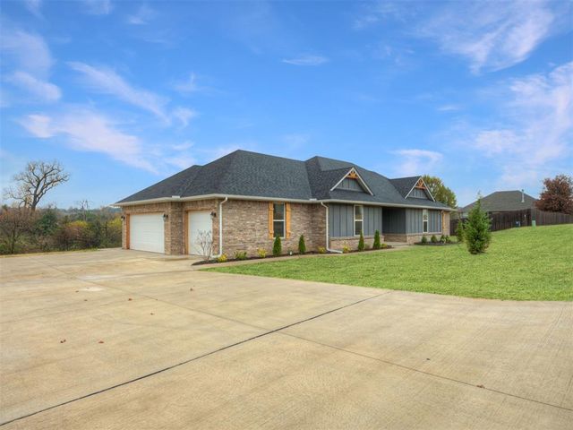 11425 Blue Heron Creek, Guthrie, OK 73044