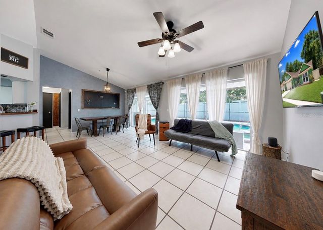 1125 HARDWOOD DRIVE, Valrico, FL 33596