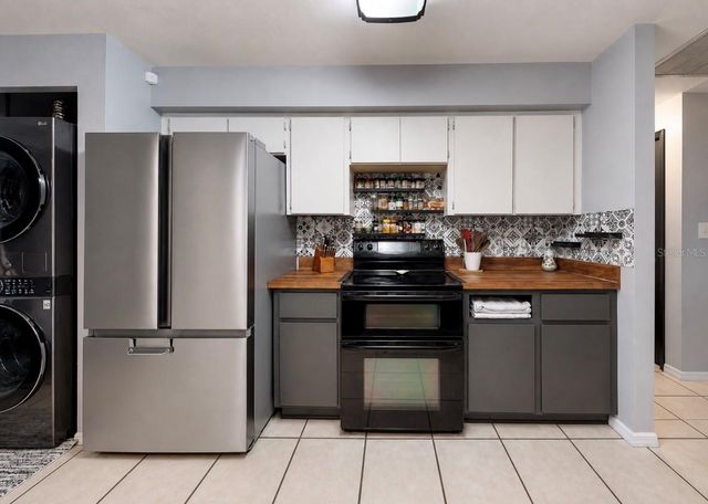 1125 HARDWOOD DRIVE, Valrico, FL 33596