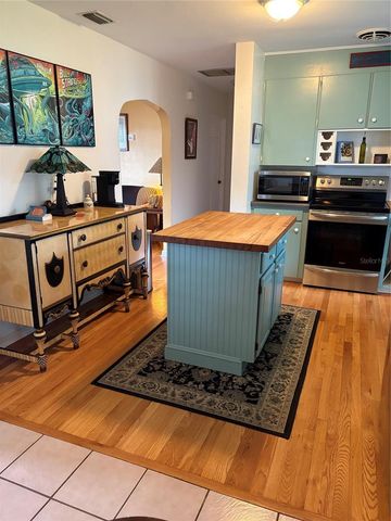219 KENSINGTON AVENUE, Deland, FL 32724