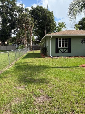 219 KENSINGTON AVENUE, Deland, FL 32724