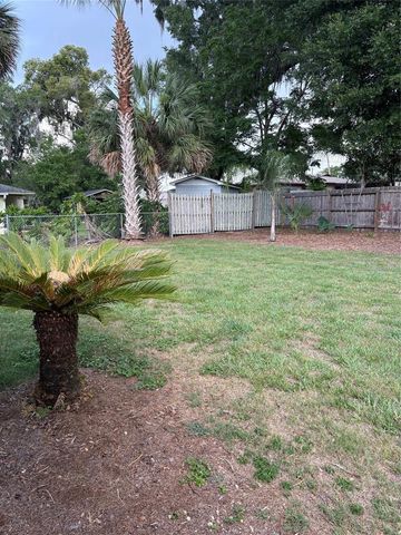 219 KENSINGTON AVENUE, Deland, FL 32724
