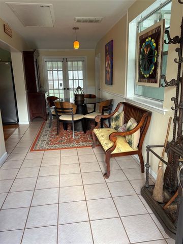 219 KENSINGTON AVENUE, Deland, FL 32724