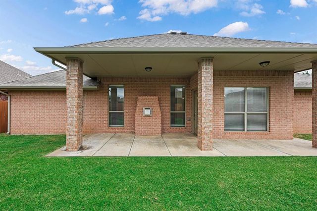 8816 NW 114th Street, Oklahoma City, OK 73162