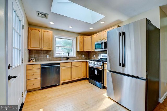 227 RANDALL AVE, Hamilton, NJ 08610