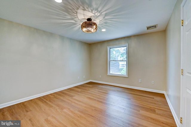 227 RANDALL AVE, Hamilton, NJ 08610