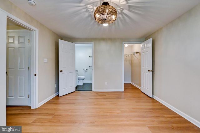 227 RANDALL AVE, Hamilton, NJ 08610