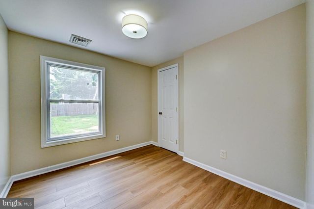 227 RANDALL AVE, Hamilton, NJ 08610