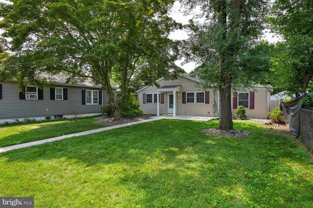 227 RANDALL AVE, Hamilton, NJ 08610