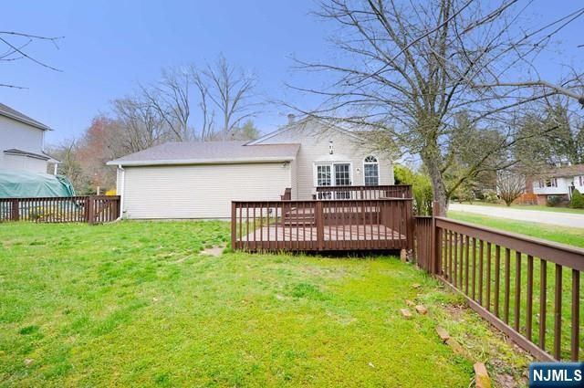 13 Orangeburgh Road, Old Tappan, NJ 07675