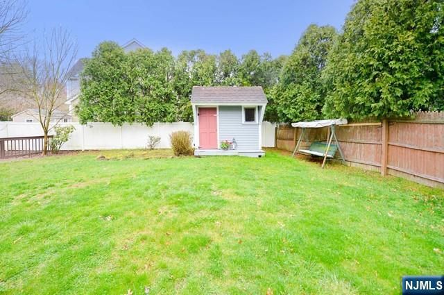 13 Orangeburgh Road, Old Tappan, NJ 07675