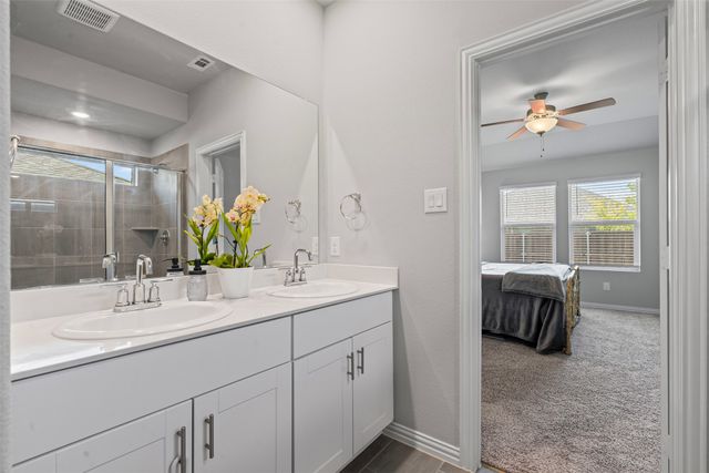 10637 Brookshire Road, Fort Worth, TX 76126