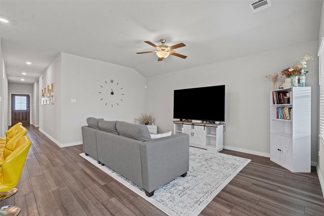 10637 Brookshire Road, Fort Worth, TX 76126