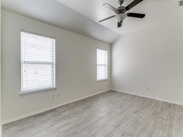 600 Pollyann Trail, Fort Worth, TX 76052