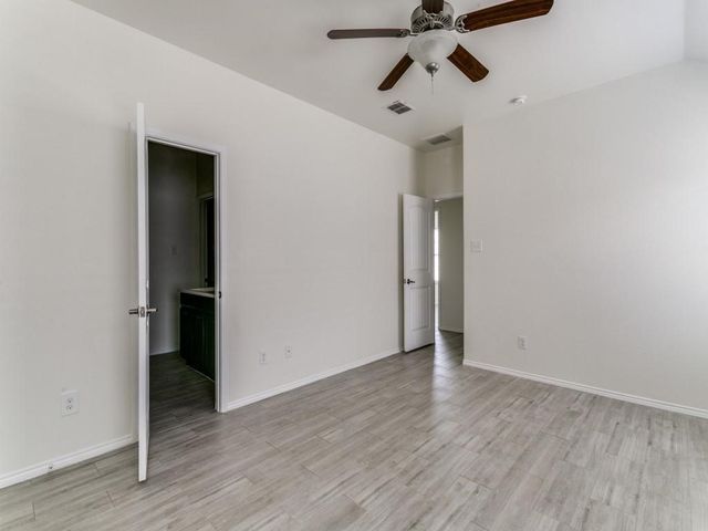 600 Pollyann Trail, Fort Worth, TX 76052