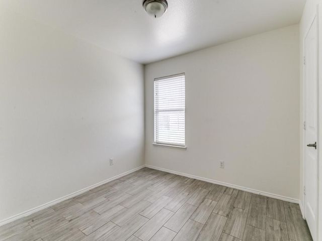 600 Pollyann Trail, Fort Worth, TX 76052