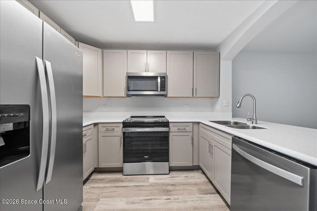 990 Luminary Circle 105, Melbourne, FL 32901
