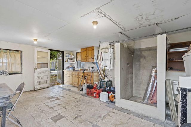 839 Old Wilderness Road, Reeds Spring, MO 65737