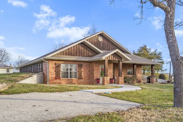 839 Old Wilderness Road, Reeds Spring, MO 65737