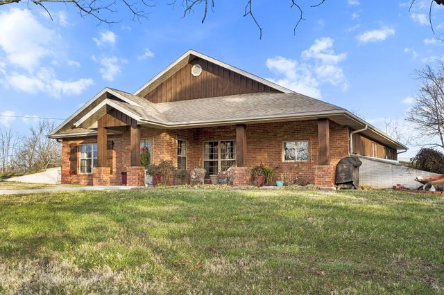839 Old Wilderness Road, Reeds Spring, MO 65737
