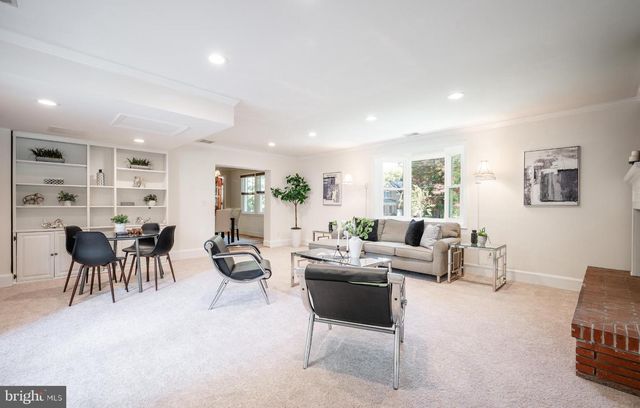6329 NICHOLSON ST, Falls Church, VA 22044