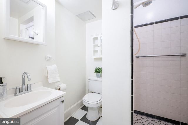 6329 NICHOLSON ST, Falls Church, VA 22044