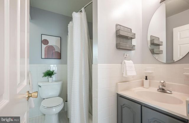 6329 NICHOLSON ST, Falls Church, VA 22044