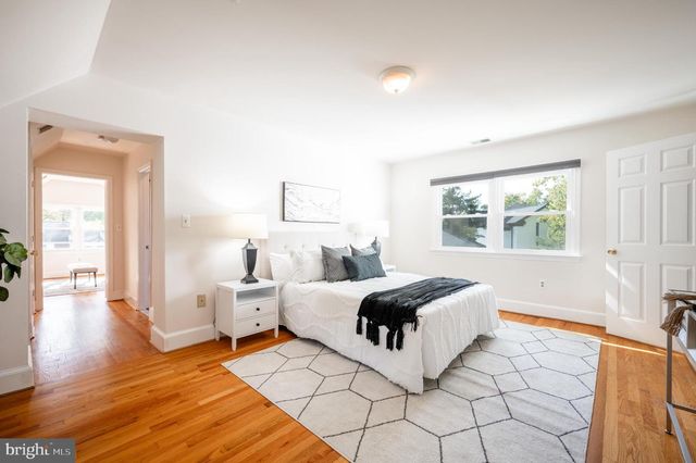 6329 NICHOLSON ST, Falls Church, VA 22044