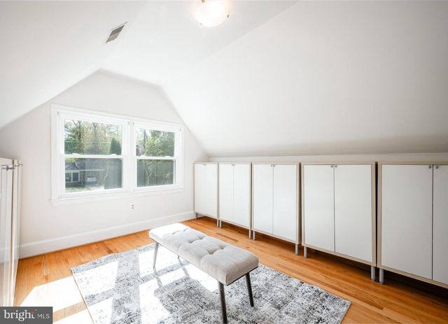 6329 NICHOLSON ST, Falls Church, VA 22044