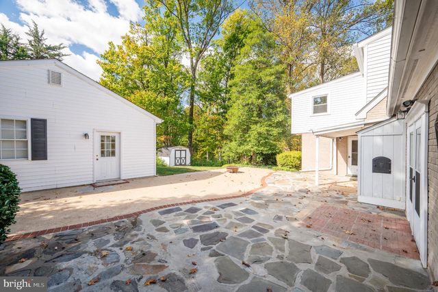 6329 NICHOLSON ST, Falls Church, VA 22044
