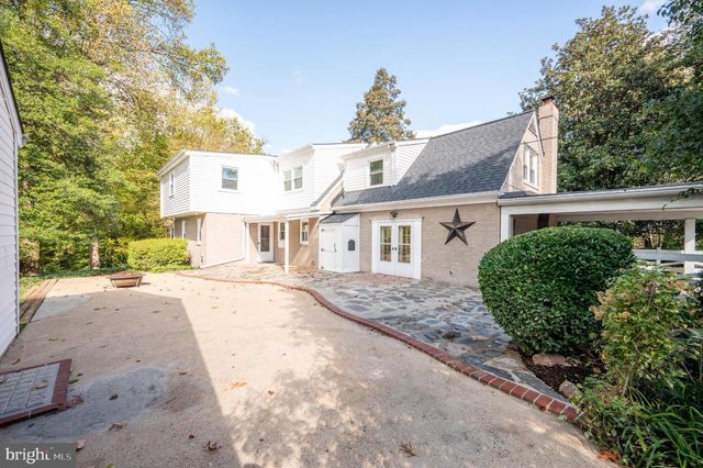6329 NICHOLSON ST, Falls Church, VA 22044