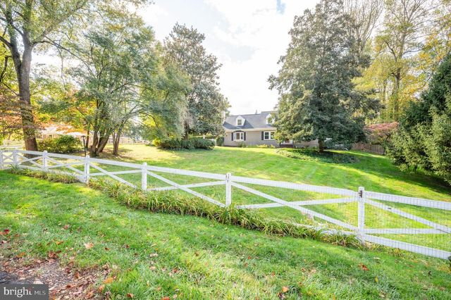 6329 NICHOLSON ST, Falls Church, VA 22044
