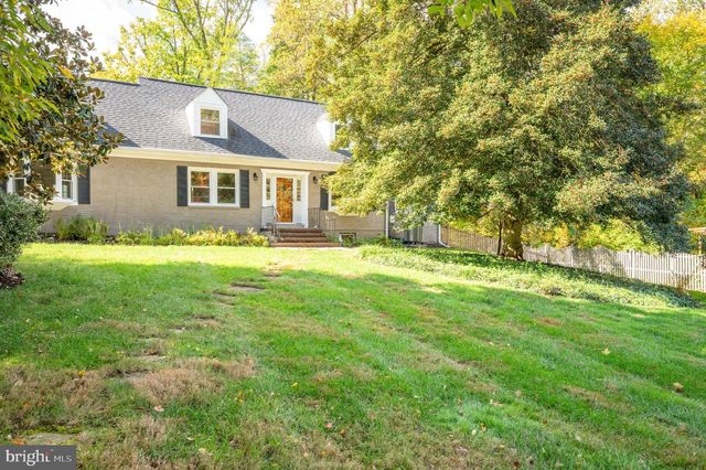 6329 NICHOLSON ST, Falls Church, VA 22044