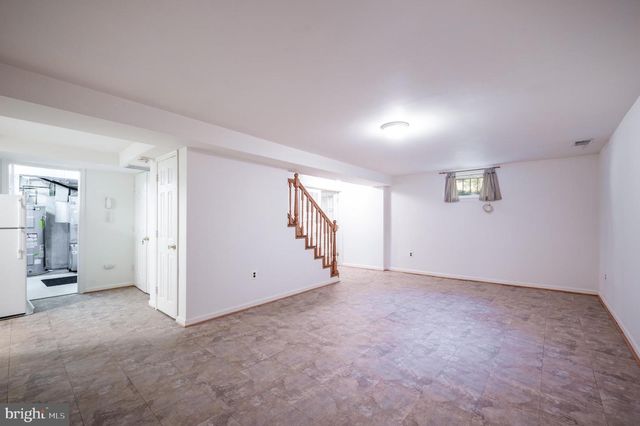 6329 NICHOLSON ST, Falls Church, VA 22044