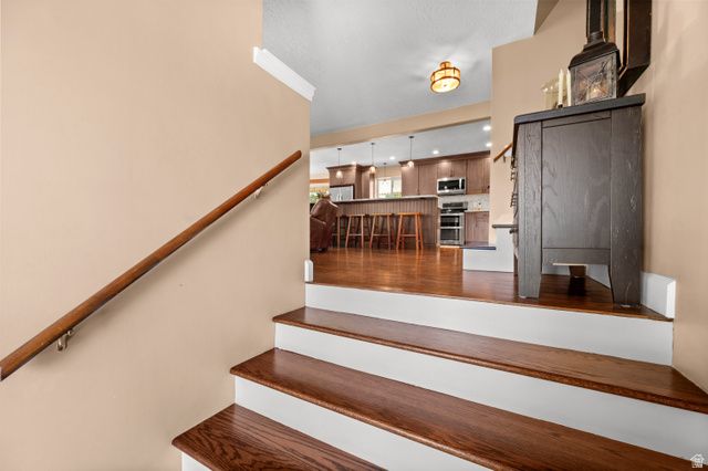 145 S KINGDON LN, North Salt Lake, UT 84054