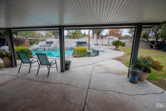 13400 Frenchglen Avenue, Bakersfield, CA 93314