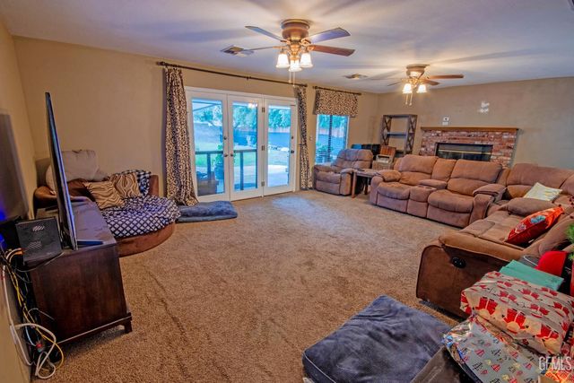 13400 Frenchglen Avenue, Bakersfield, CA 93314