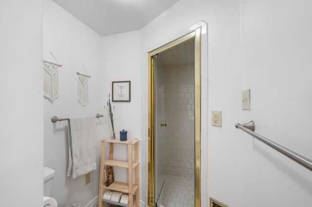 7025 Escondido Drive, Arlington, TX 76016