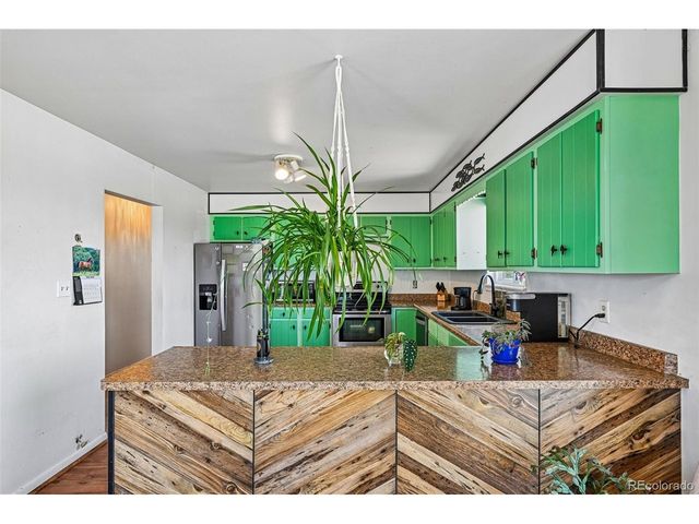 11781 Orleans Cir, Commerce City, CO 80022