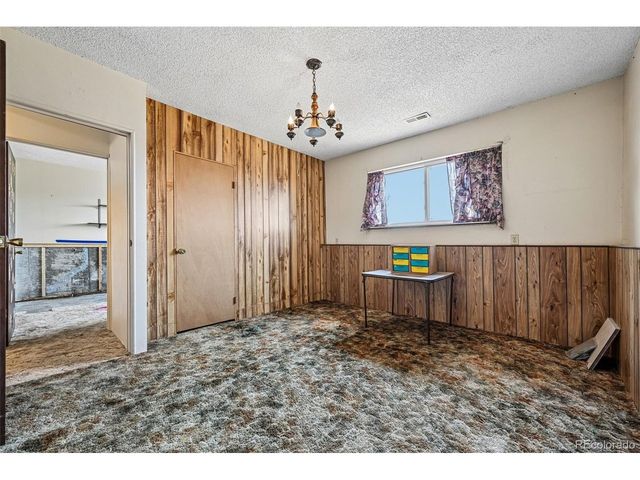 11781 Orleans Cir, Commerce City, CO 80022