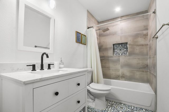 1328 Brazos Boulevard, Lewisville, TX 75077