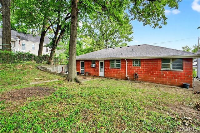6916 Dale Avenue, St Louis, MO 63139