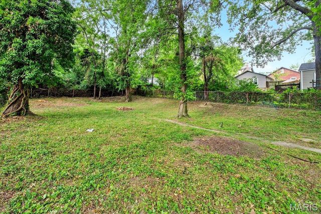 6916 Dale Avenue, St Louis, MO 63139