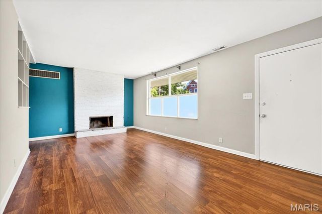 6916 Dale Avenue, St Louis, MO 63139