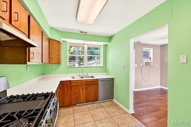 6916 Dale Avenue, St Louis, MO 63139