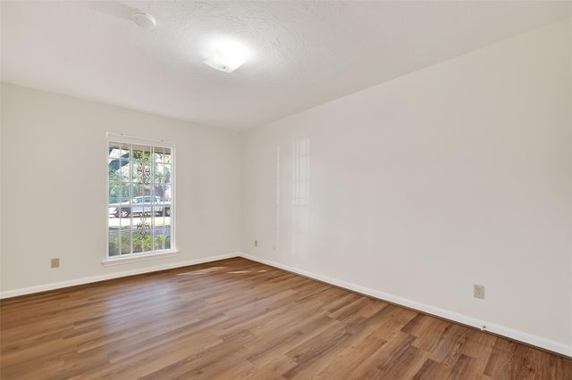 9218 Rowan Lane, Houston, TX 77036